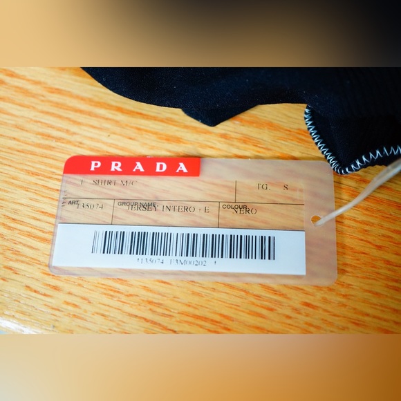 Prada sport black top NWT - Picture 4 of 8
